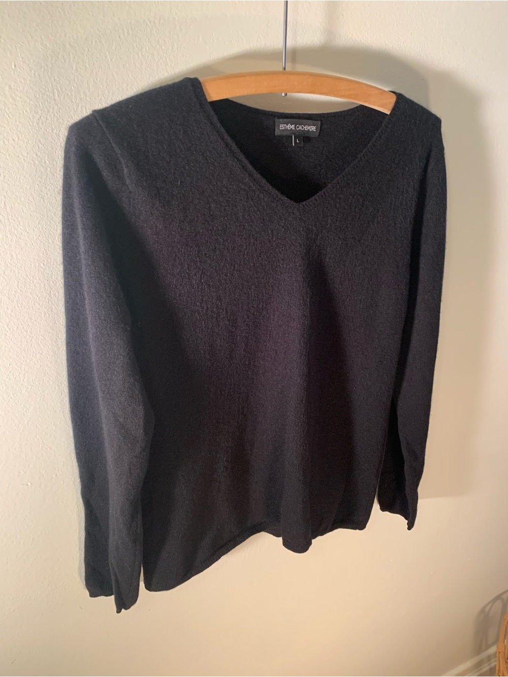 Esthème Cachemire 100% Cashmere Black V-Neck Sweater Size L